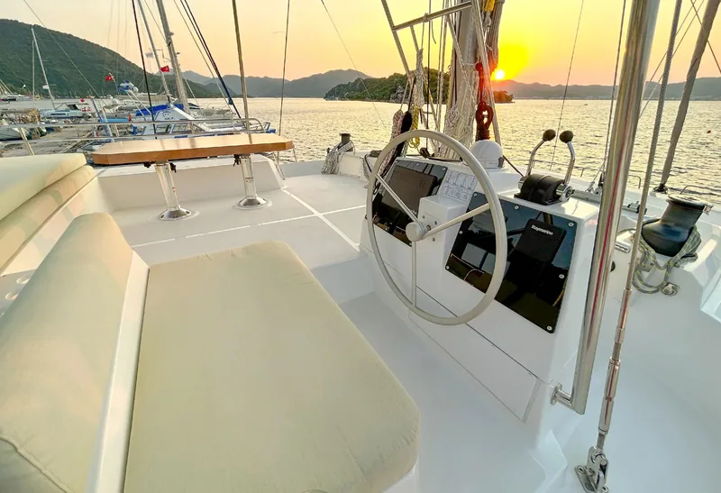 Katamaran Bali 4.8 · Marmaris · 2025 – 3