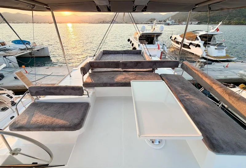 Katamaran Bali 4.8 · Marmaris · 2026