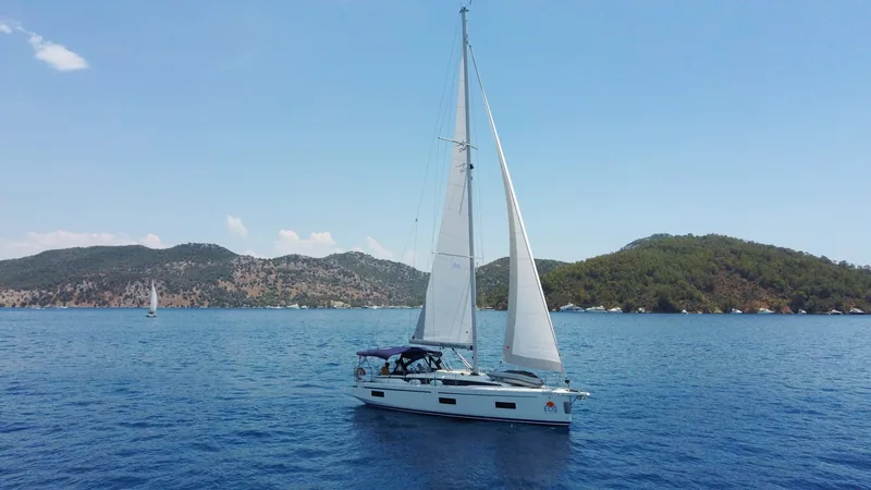 Yelkenli Bavaria C42 · Fethiye · 2024 – 8