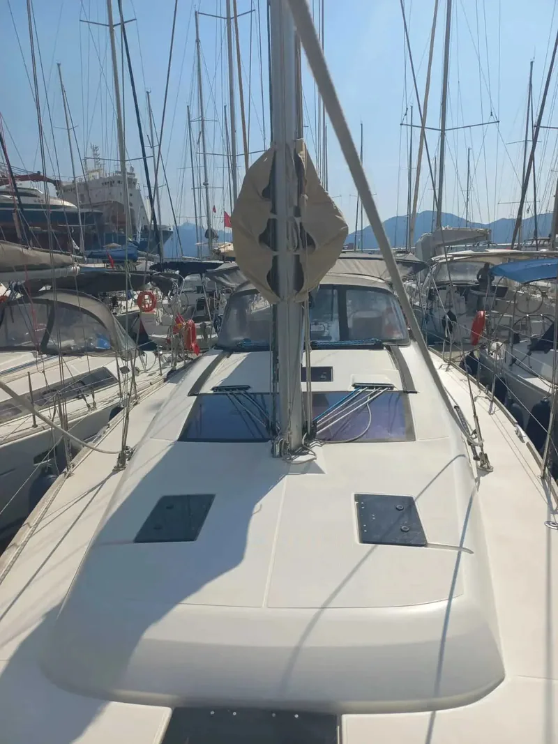 Парусная яхта Dufour 410 Grand Large · Мармарис · 2016 – 4