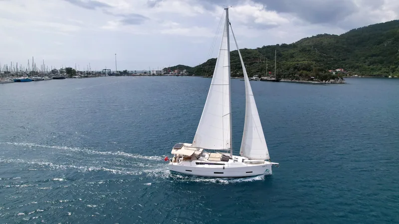 Yelkenli Dufour 430 · Marmaris · 2022