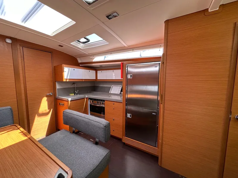 Парусная яхта Dufour 470 · Фетхие · 2022 – 3
