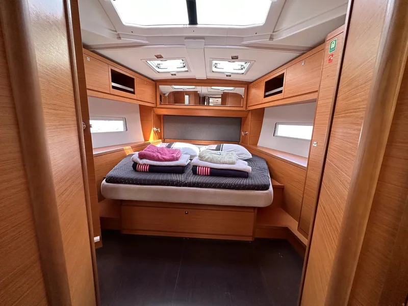 Парусная яхта Dufour 470 · Фетхие · 2022 – 7