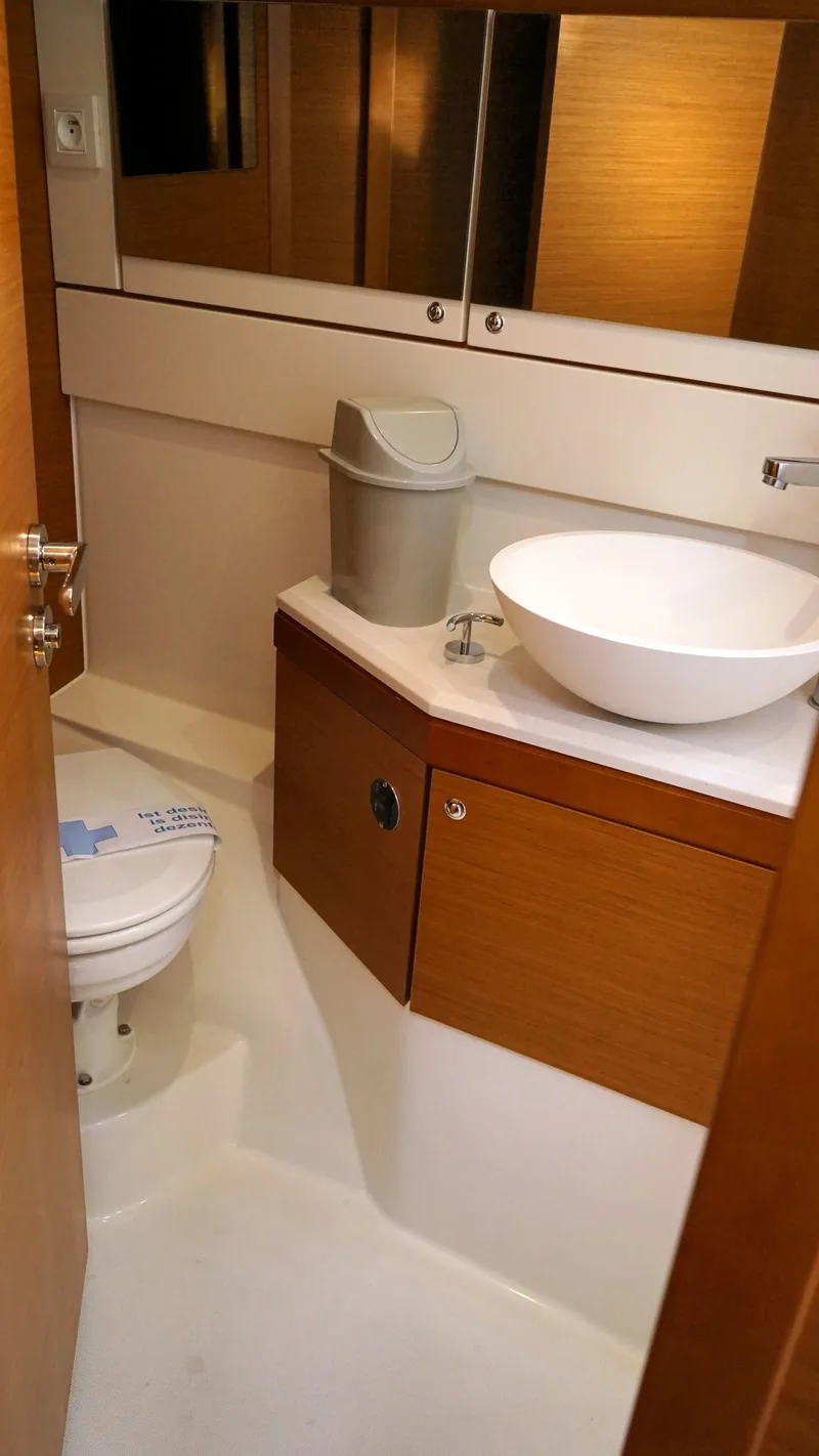 Yelkenli Jeanneau 51 · Marmaris · 2018 – 7