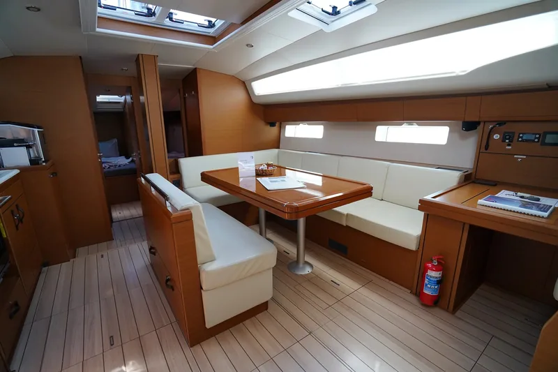 Yelkenli Jeanneau 54 · Marmaris · 2022 – 5