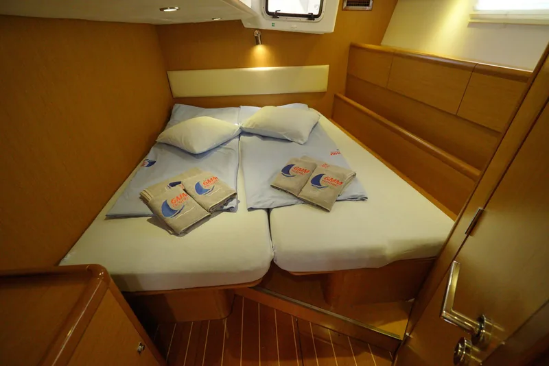 Yelkenli Jeanneau 57 · Marmaris · 2012 – 3
