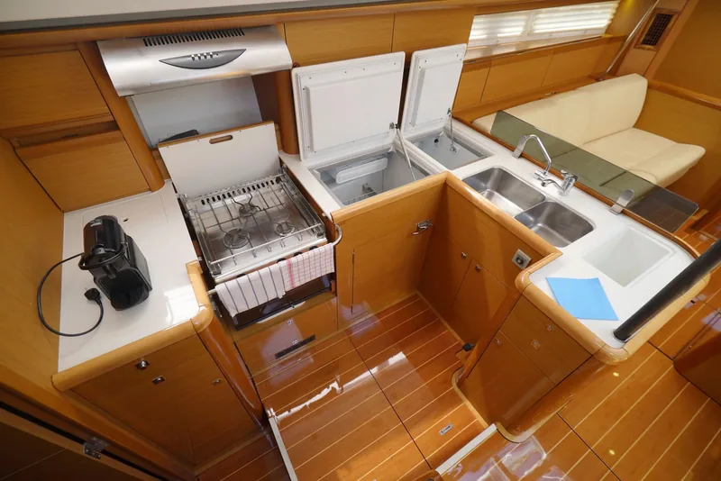 Yelkenli Jeanneau 57 · Marmaris · 2012 – 6
