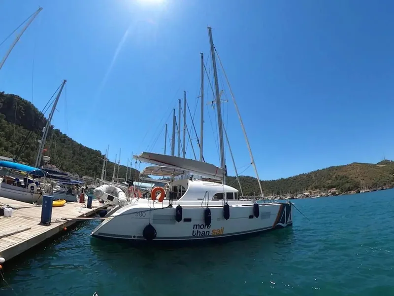 Katamaran Lagoon 380 · Fethiye · 2013 – 2