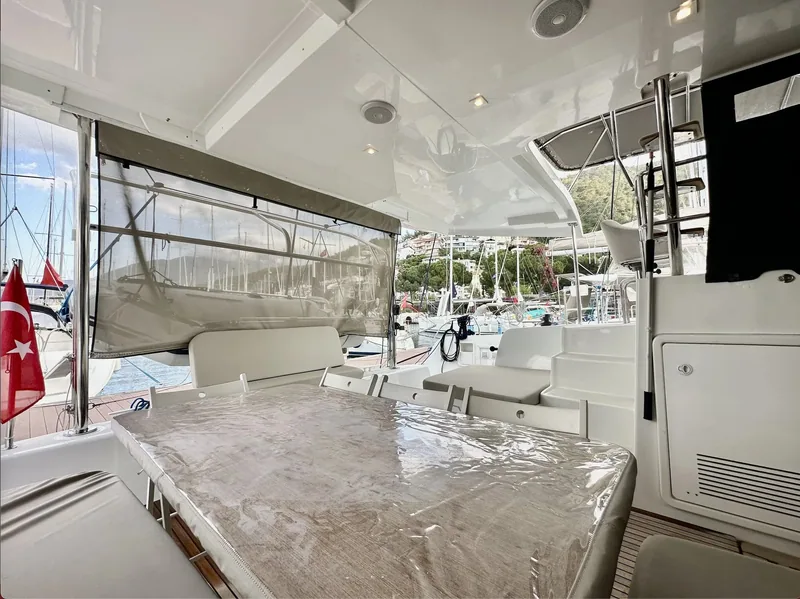 Катамаран Lagoon 42 · Фетхие · 2022 – 5