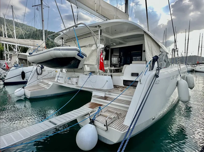 Катамаран Lagoon 42 · Фетхие · 2022 – 6