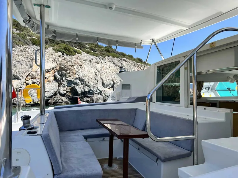 Katamaran Lagoon 420 · Bodrum · 2009 – 2