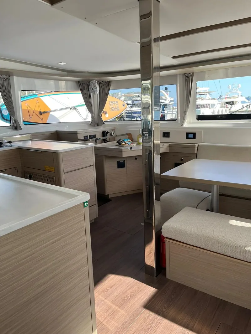 Катамаран Lagoon 46 Fly · Гёджек · 2023 – 2