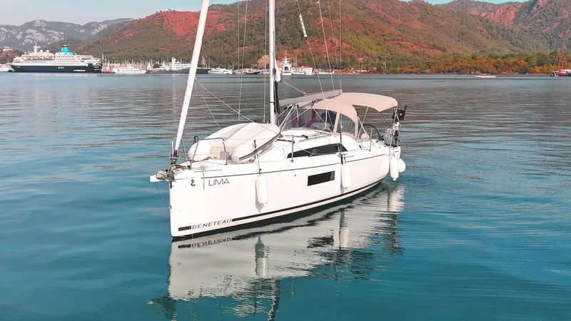 Парусная яхта Oceanis 30.1 · Мармарис · 2024 – 4