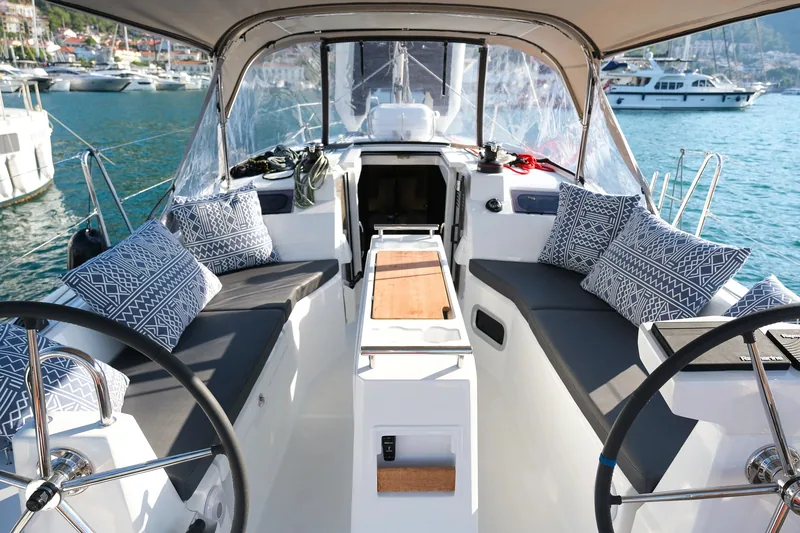 Yelkenli Oceanis 34.1 · Fethiye · 2024 – 2
