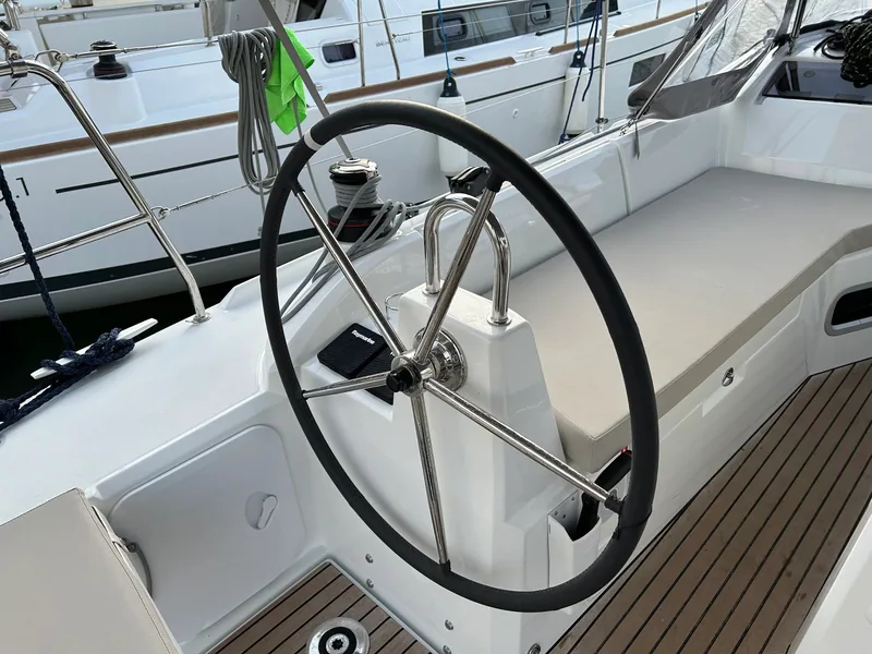 Парусная яхта Oceanis 34.1 · Орханийе · 2023 – 5
