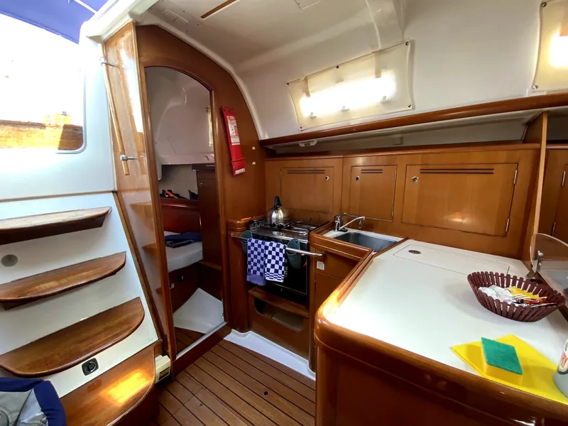 Парусная яхта Oceanis 343 · Фетхие · 2006 – 5
