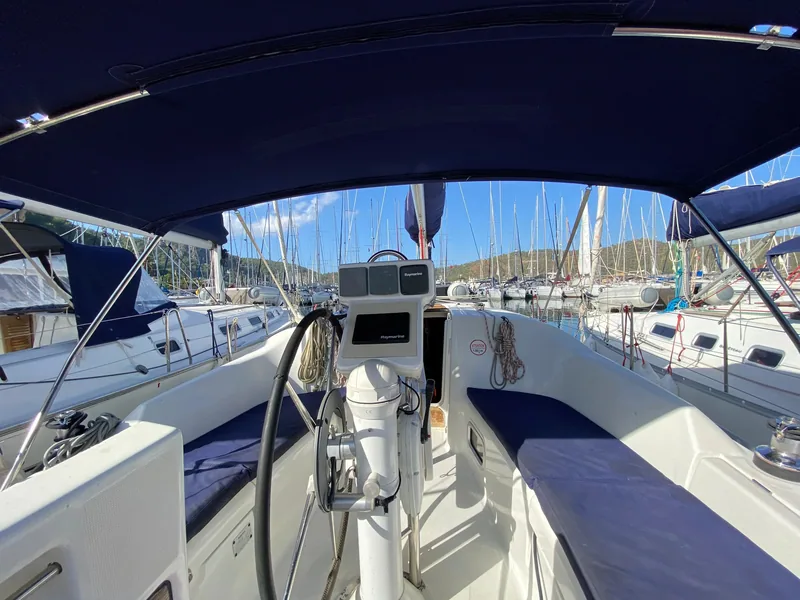 Парусная яхта Oceanis 343 · Фетхие · 2006 – 7