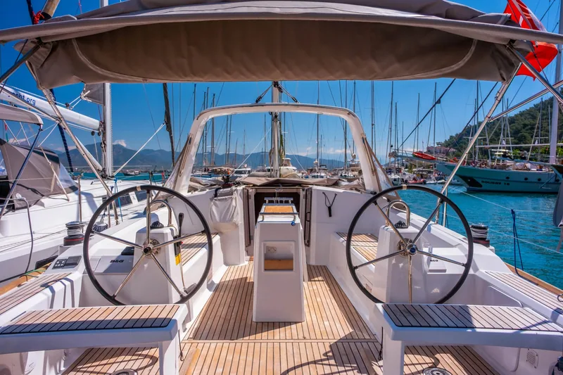 Yelkenli Oceanis 38.1 · Fethiye · 2022 – 3