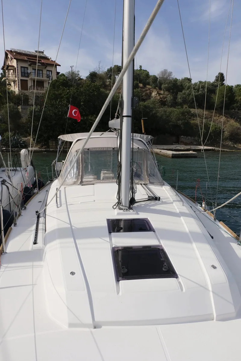 Yelkenli Oceanis 38.1 · Fethiye · 2022 – 5