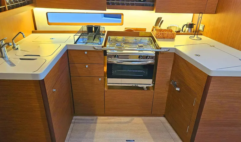 Yelkenli Oceanis 40.1 · Fethiye · 2024 – 8