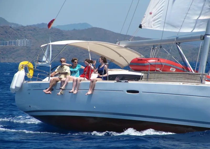 Yelkenli Oceanis 43 · Fethiye · 2011 – 3