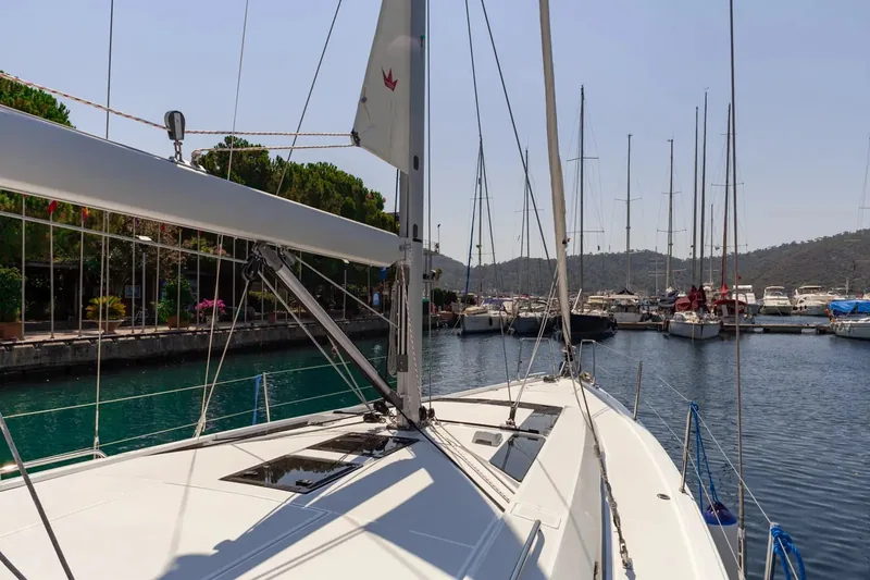 Парусная яхта Oceanis 46.1 · Мармарис · 2020 – 3