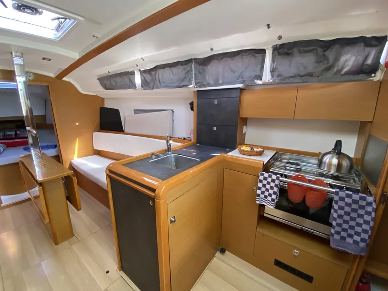 Парусная яхта Sun Odyssey 349 · Фетхие · 2015 – 4