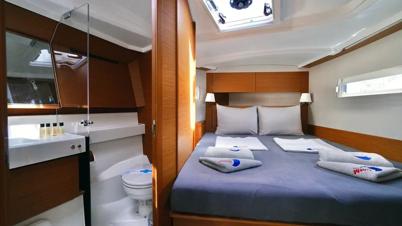 Yelkenli Sun Odyssey 410 · Marmaris · 2021 – 5