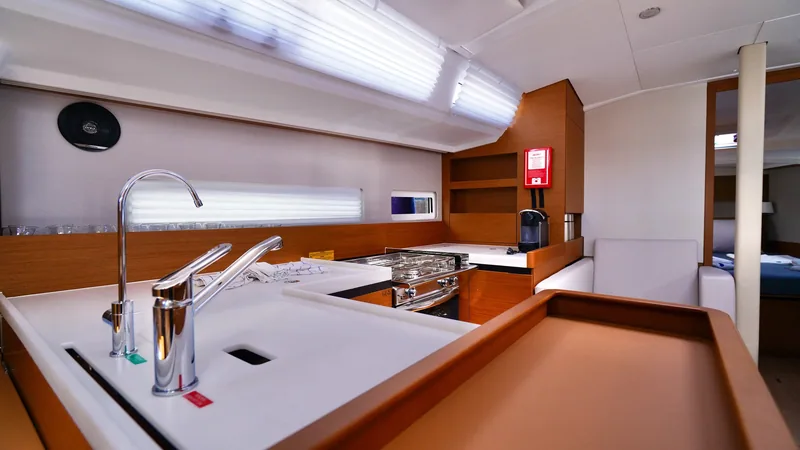 Yelkenli Sun Odyssey 410 · Marmaris · 2021 – 8