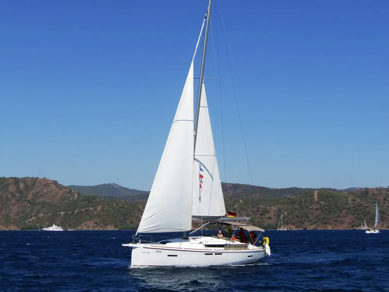 Yelkenli Sun Odyssey 419 · Fethiye · 2016 – 8