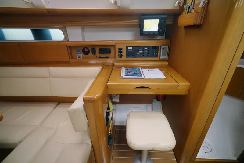 Парусная яхта Sun Odyssey 44 i · Мармарис · 2011 – 3