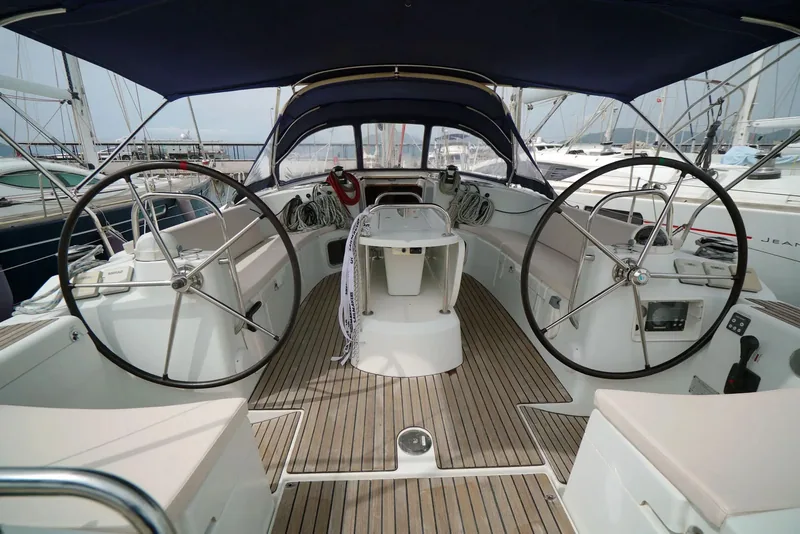 Парусная яхта Sun Odyssey 44 i · Мармарис · 2011 – 7